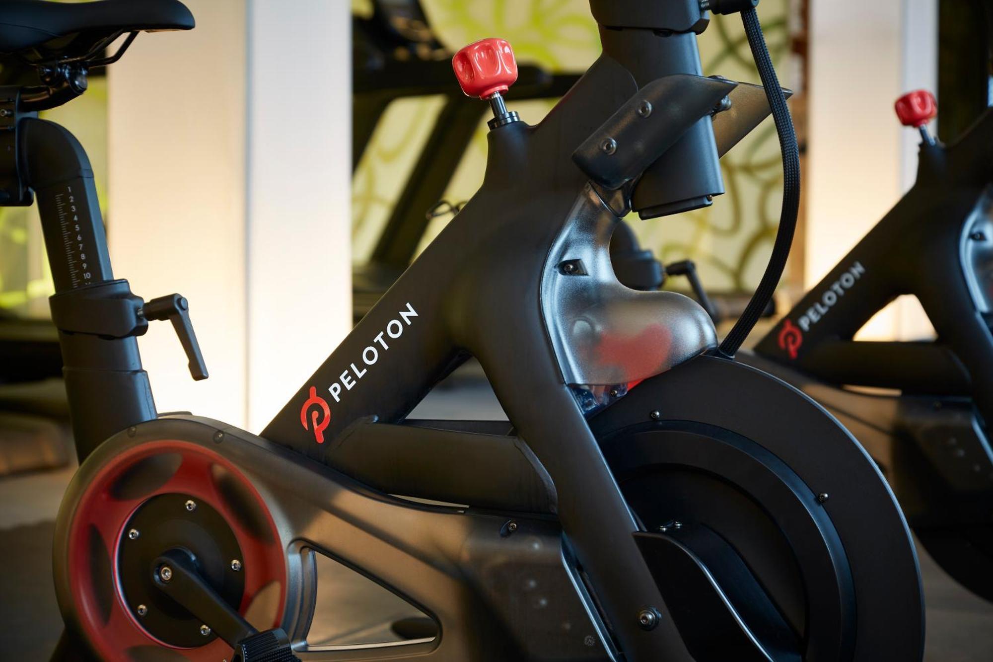 Hilton Garden Inn Frankfurt Airport Франкфурт-на-Майні Екстер'єр фото Peloton