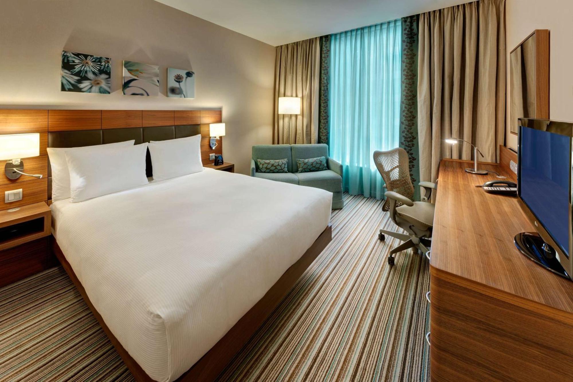 Hilton Garden Inn Frankfurt Airport Франкфурт-на-Майні Екстер'єр фото
